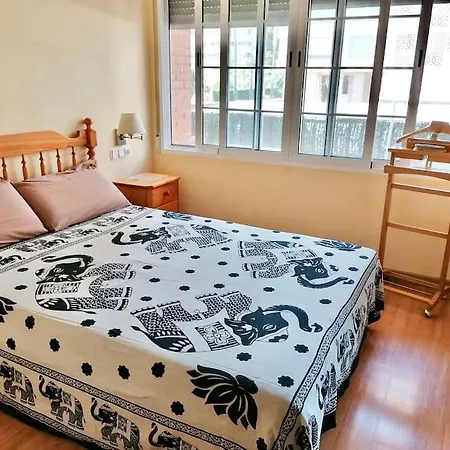 Apto Al Lado De La Playa, 1 Dormitorio, Parking Apartment *